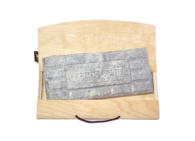 Cookies & Cream Chocolate Bar