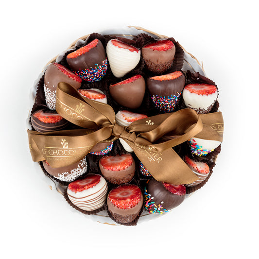18 Piece Chocolate Dipped Strawberry Platter (Local Delivery Only)